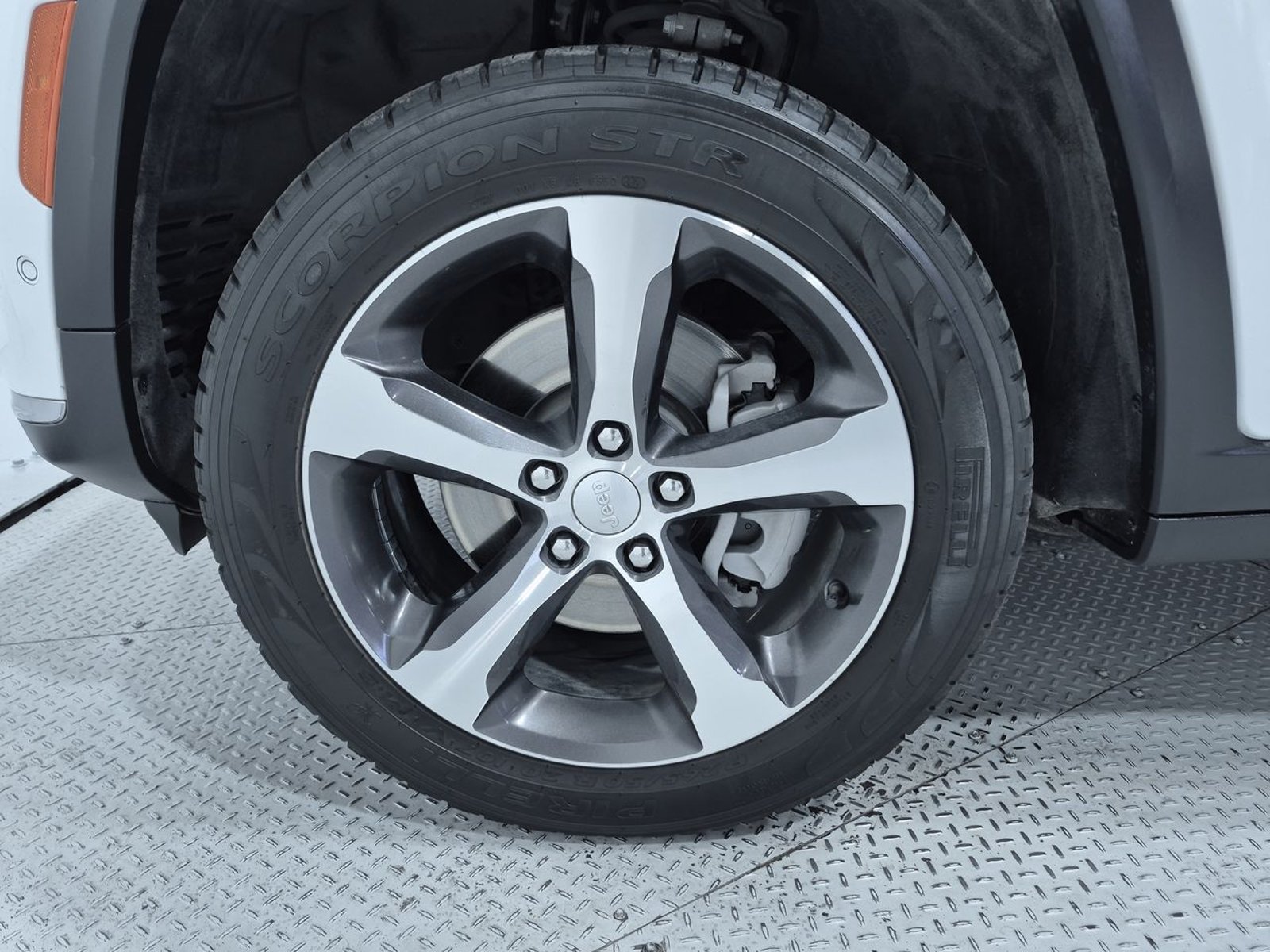 Jeep GRAND CHEROKEE LIMITED 4X4 3.6 AT 2024 - Imagen 14 de 20