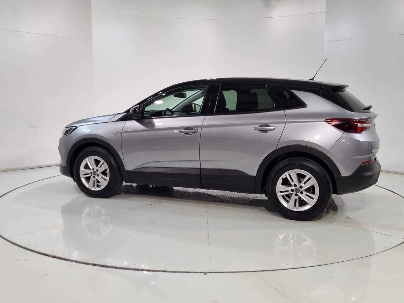 Opel GRANDLAND X GRANDLAND 1.2L 2021 - Imagen 6 de 20