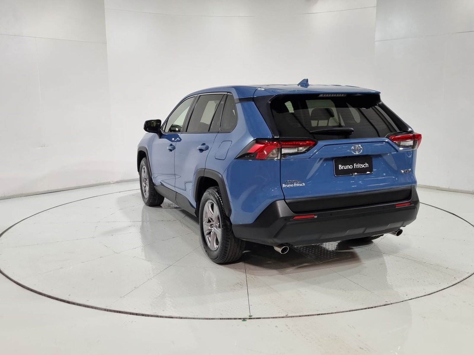Toyota RAV4 4X2 2.0 AT 2026 - Imagen 8 de 20