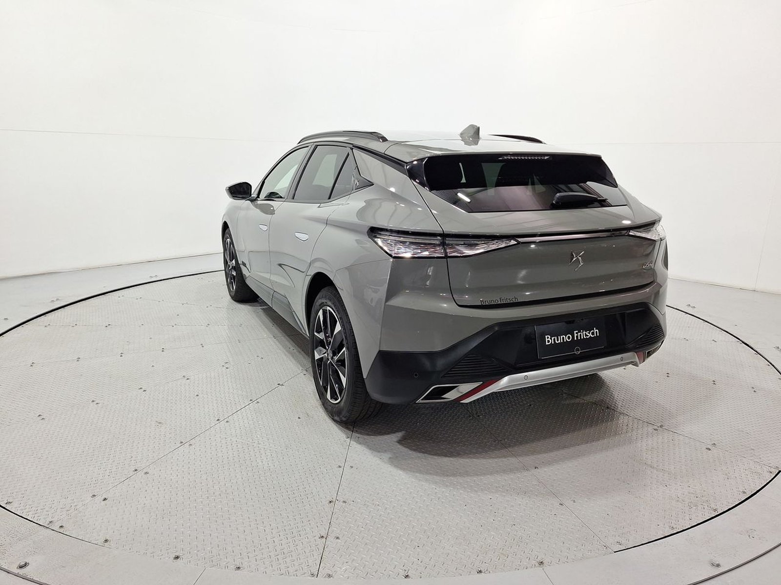 Ds DS4 CROSS BLUEHDI 1.5 AUT 2024 - Imagen 6 de 20