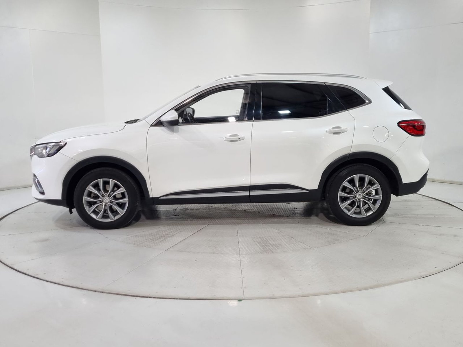 Mg HS MG HS 1.5T MT COM 2023 - Imagen 5 de 20