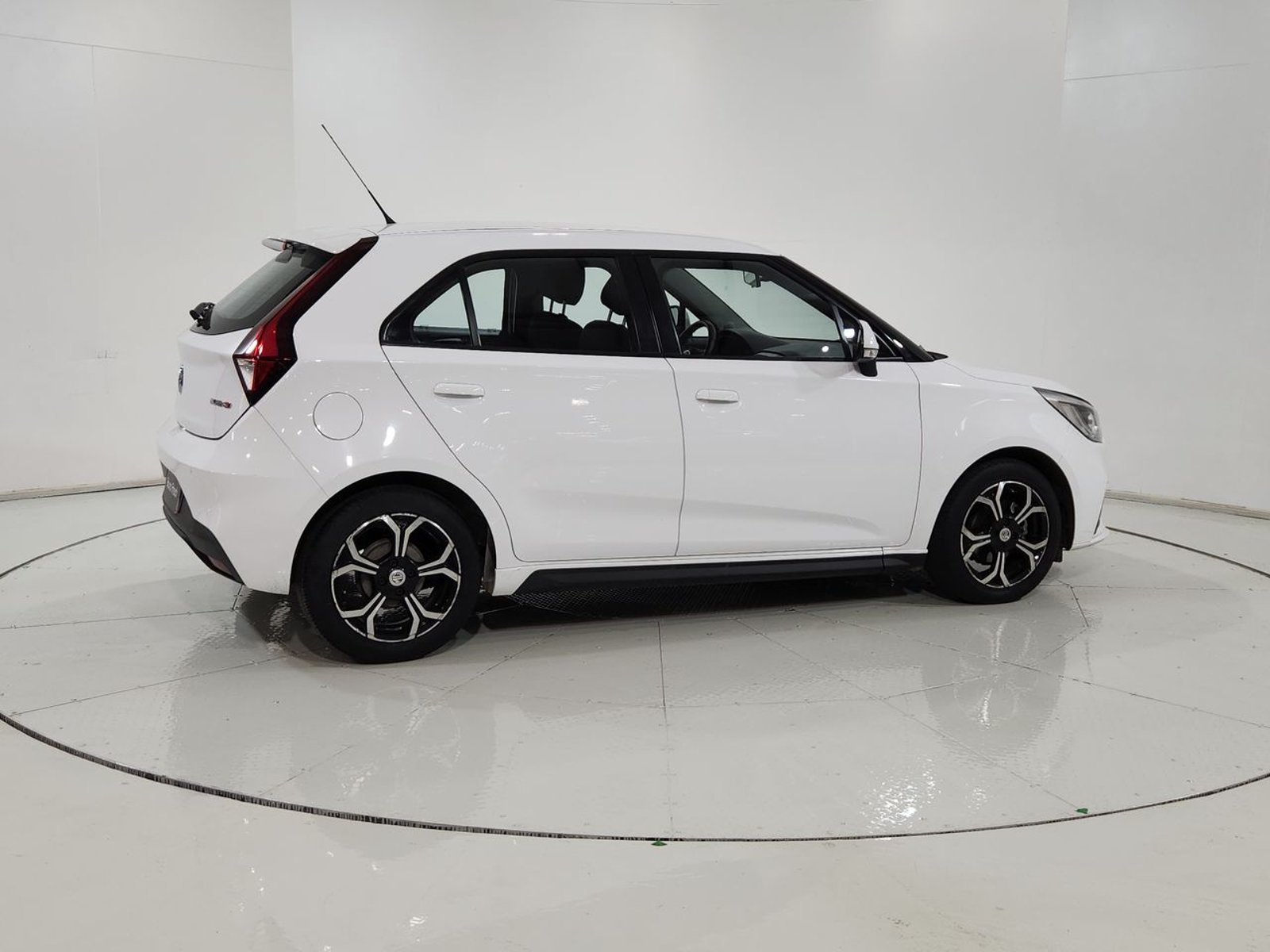 Mg 3 HATCH BACK 1.5 2023 - Imagen 12 de 20