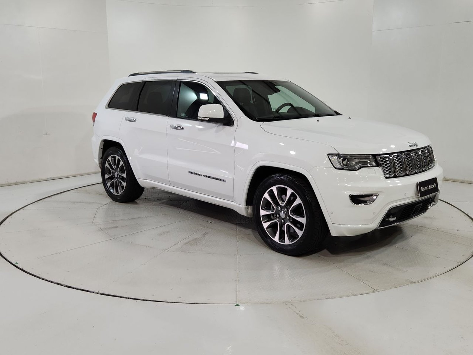 Jeep GRAND CHEROKEE G CHEROKEE OVERLAND 4X4 5.7 AUT 2018 - Imagen 15 de 20