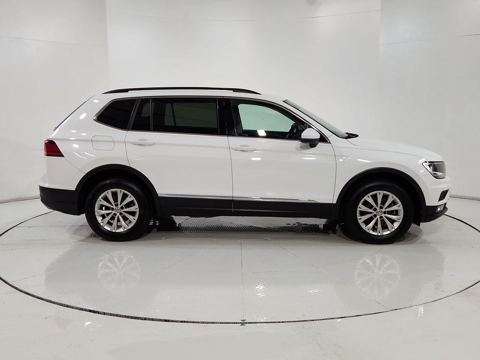Volkswagen TIGUAN TSI 1.4 AUT 2018 - Imagen 13 de 20