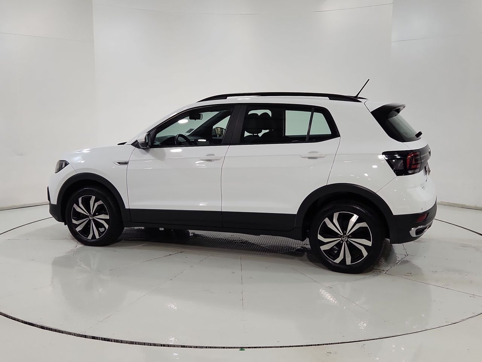 Volkswagen T-CROSS T CROSS TSI 1.0 2023 - Imagen 6 de 20