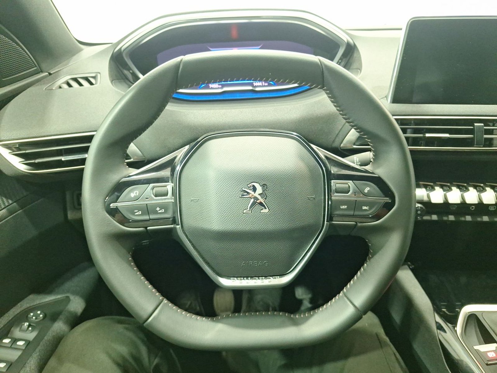Peugeot 3008 ACTIVE PACK GASOLINA 130HP MT 2026 - Imagen 19 de 20