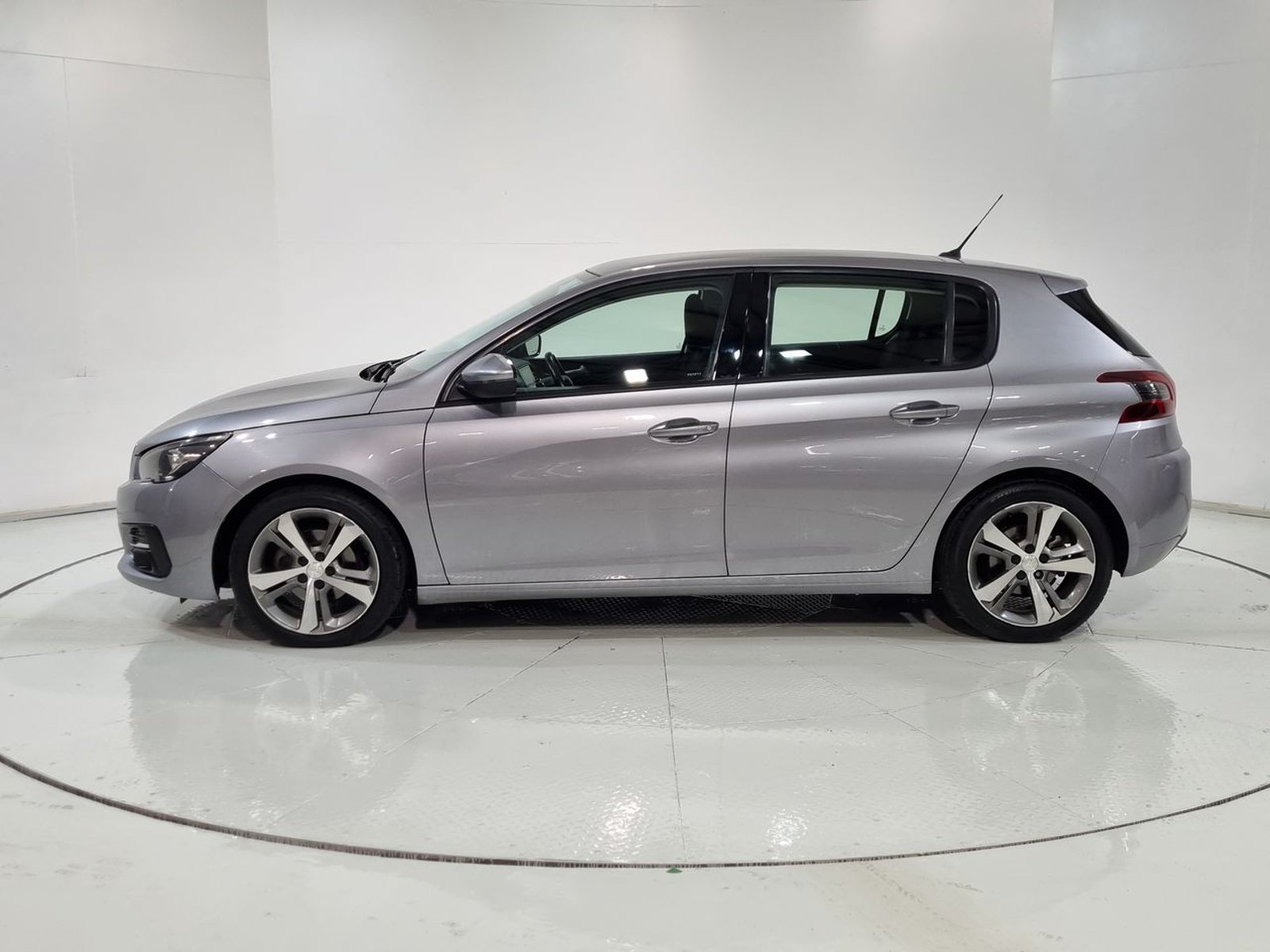 Peugeot 308 BLUEHDI 130 1.5 AUT 2021 - Imagen 5 de 20