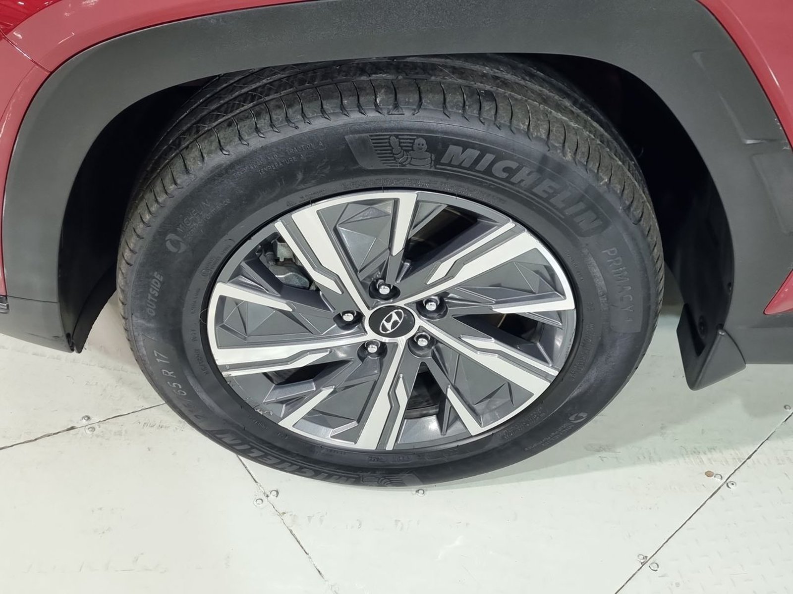 Hyundai TUCSON NX4 GDI 1.6 AUT 2024 - Imagen 18 de 20