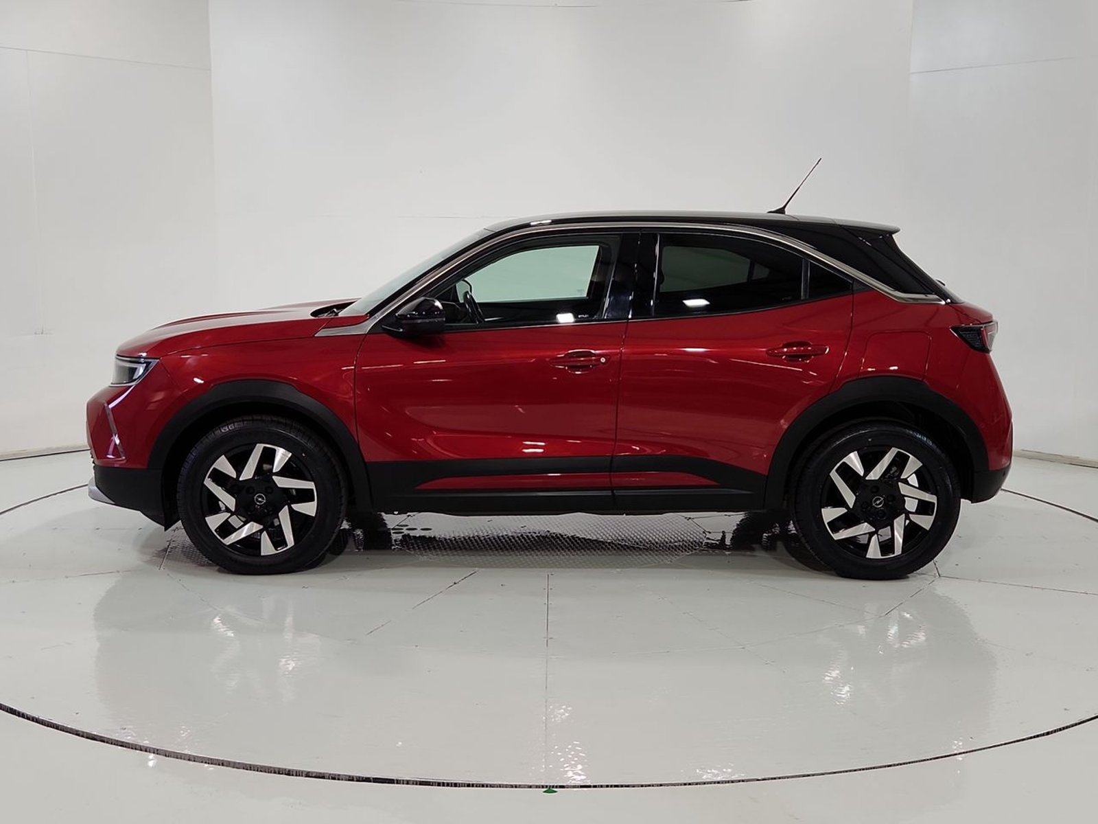 Opel MOKKA 1.2T AUT 2023 - Imagen 5 de 20