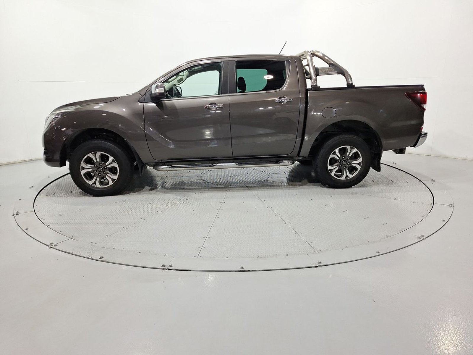 Mazda BT-50 BT 50 4X4 DCAB 3.2 AUT 2021 - Imagen 4 de 20