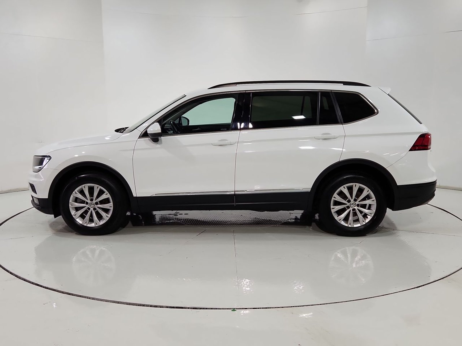 Volkswagen TIGUAN TSI 1.4 AUT 2018 - Imagen 5 de 20