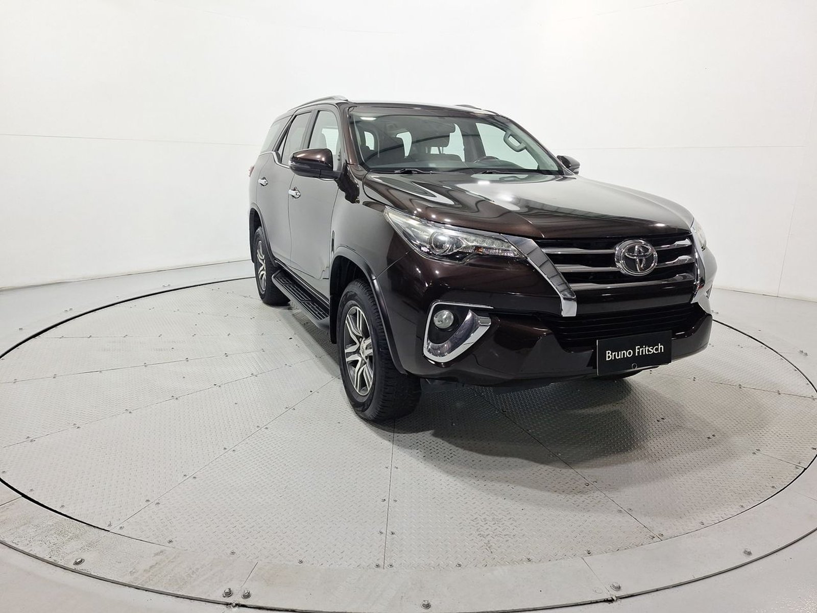 Toyota FORTUNER SRV 2.7 AUT 2019 - Imagen 12 de 20