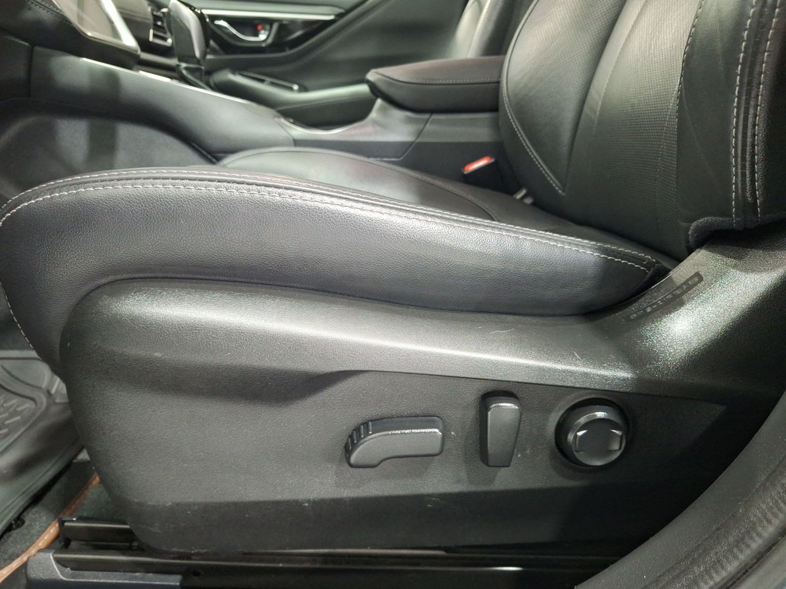 Subaru OUTBACK 4X4 CVT 2.5 AT 2023 - Imagen 17 de 20