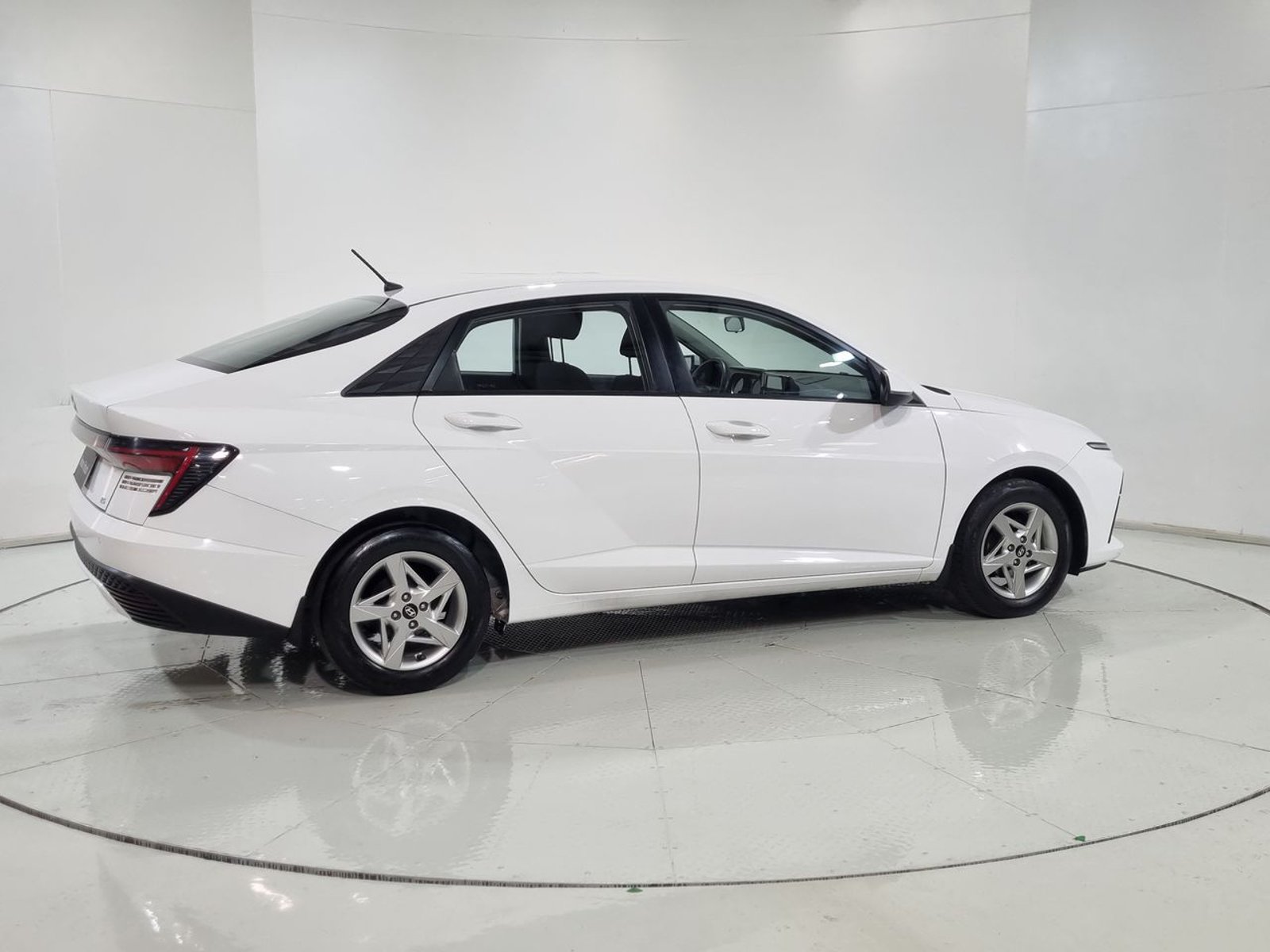 Hyundai ACCENT BN7I MPI 1.5 2024 - Imagen 12 de 20