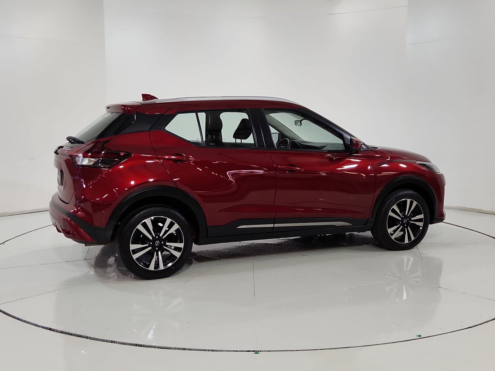 Nissan KICKS 1.6 2023 - Imagen 12 de 20