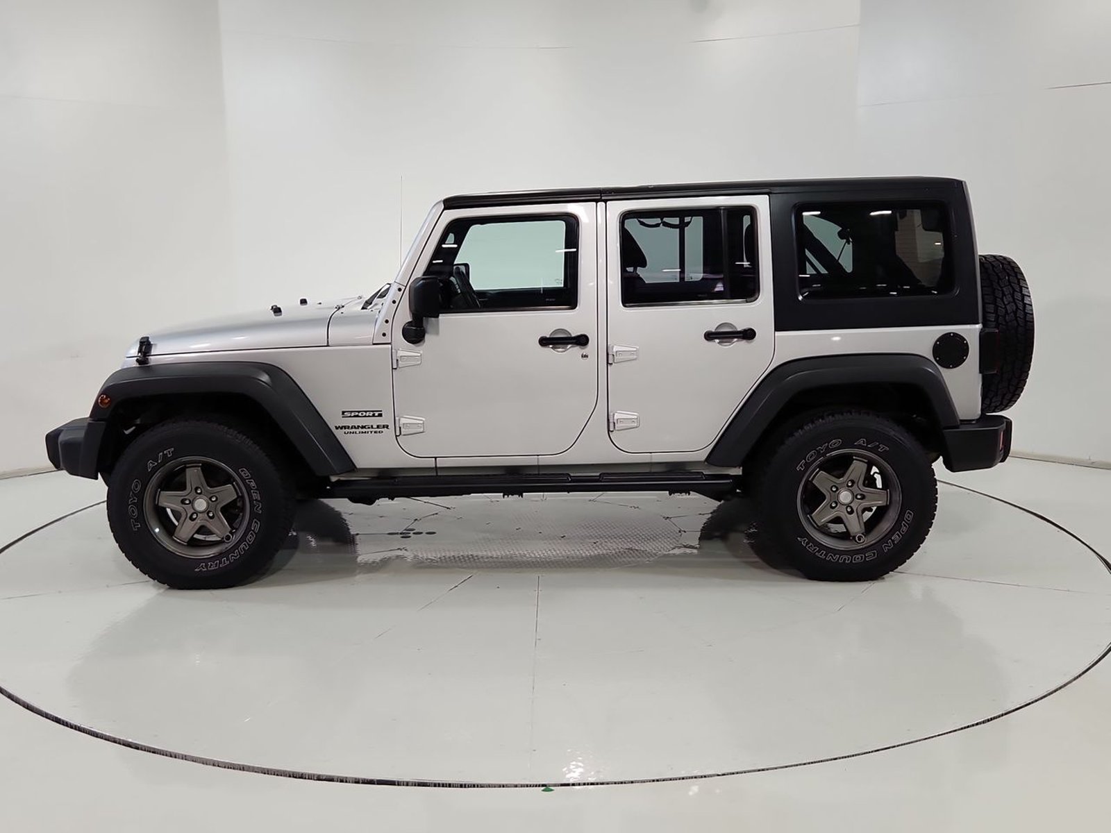Jeep WRANGLER UNLIMITED SPORT 3.6 AUT 2013 - Imagen 5 de 20