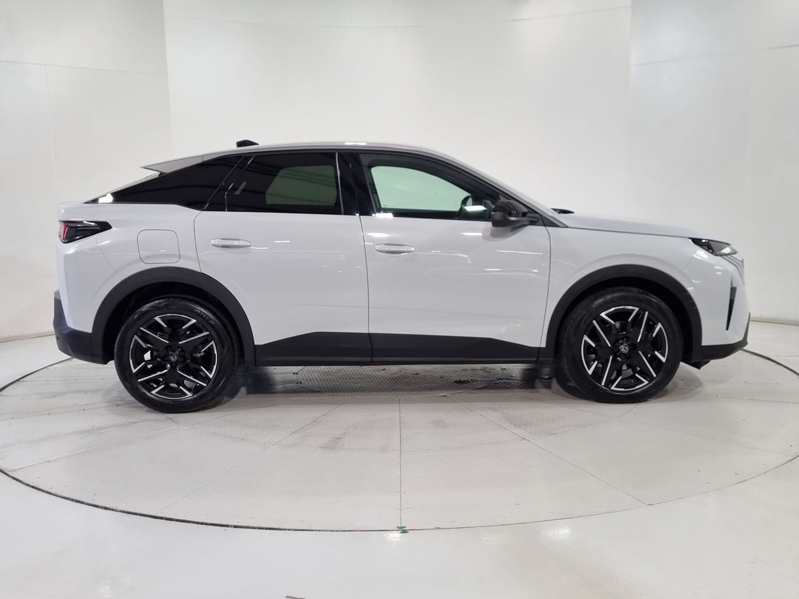 Peugeot 3008 PREMIER 1.2 AUT 2025 - Imagen 13 de 20