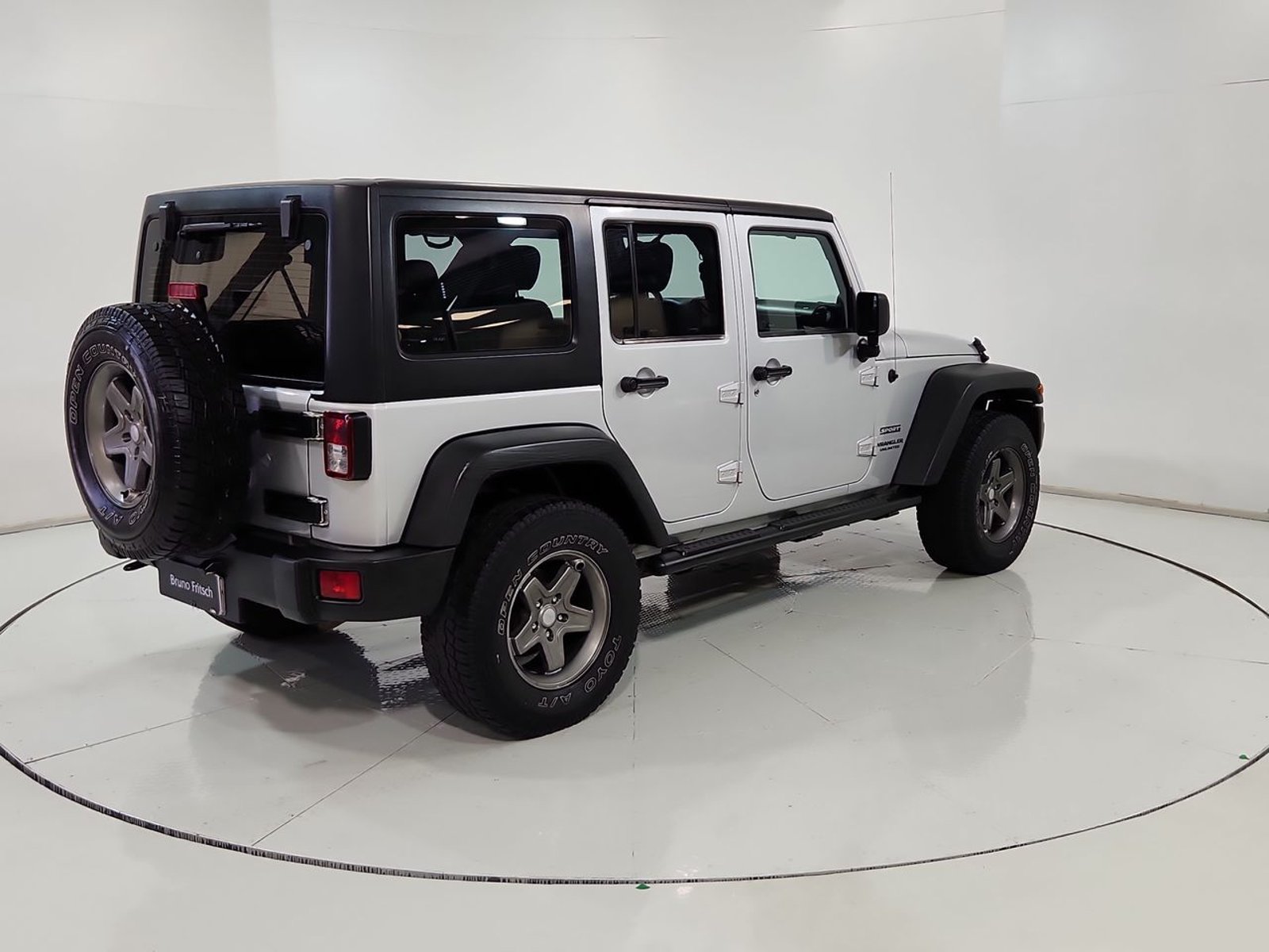 Jeep WRANGLER UNLIMITED SPORT 3.6 AUT 2013 - Imagen 11 de 20