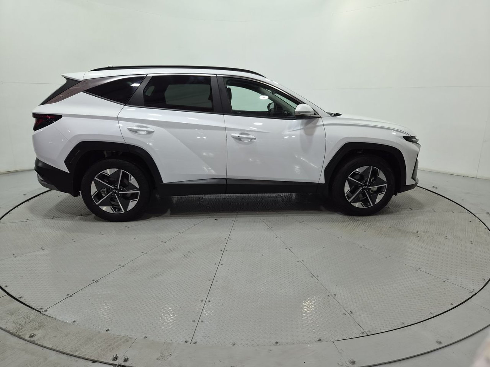 Hyundai TUCSON NX4 2.0 AUT 2025 - Imagen 10 de 20