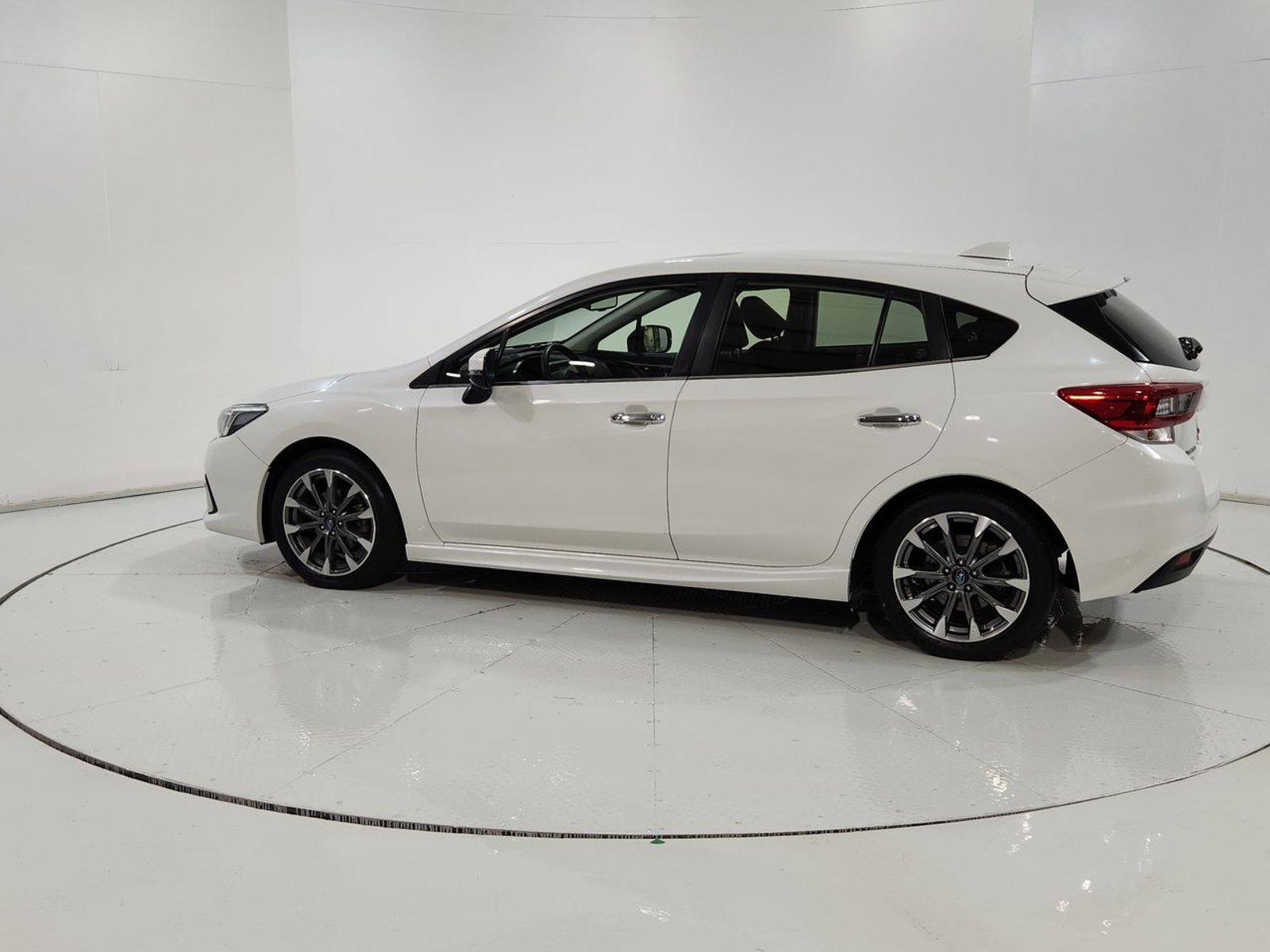 Subaru IMPREZA CVT 4X4 2.0 AT 2021 - Imagen 6 de 20