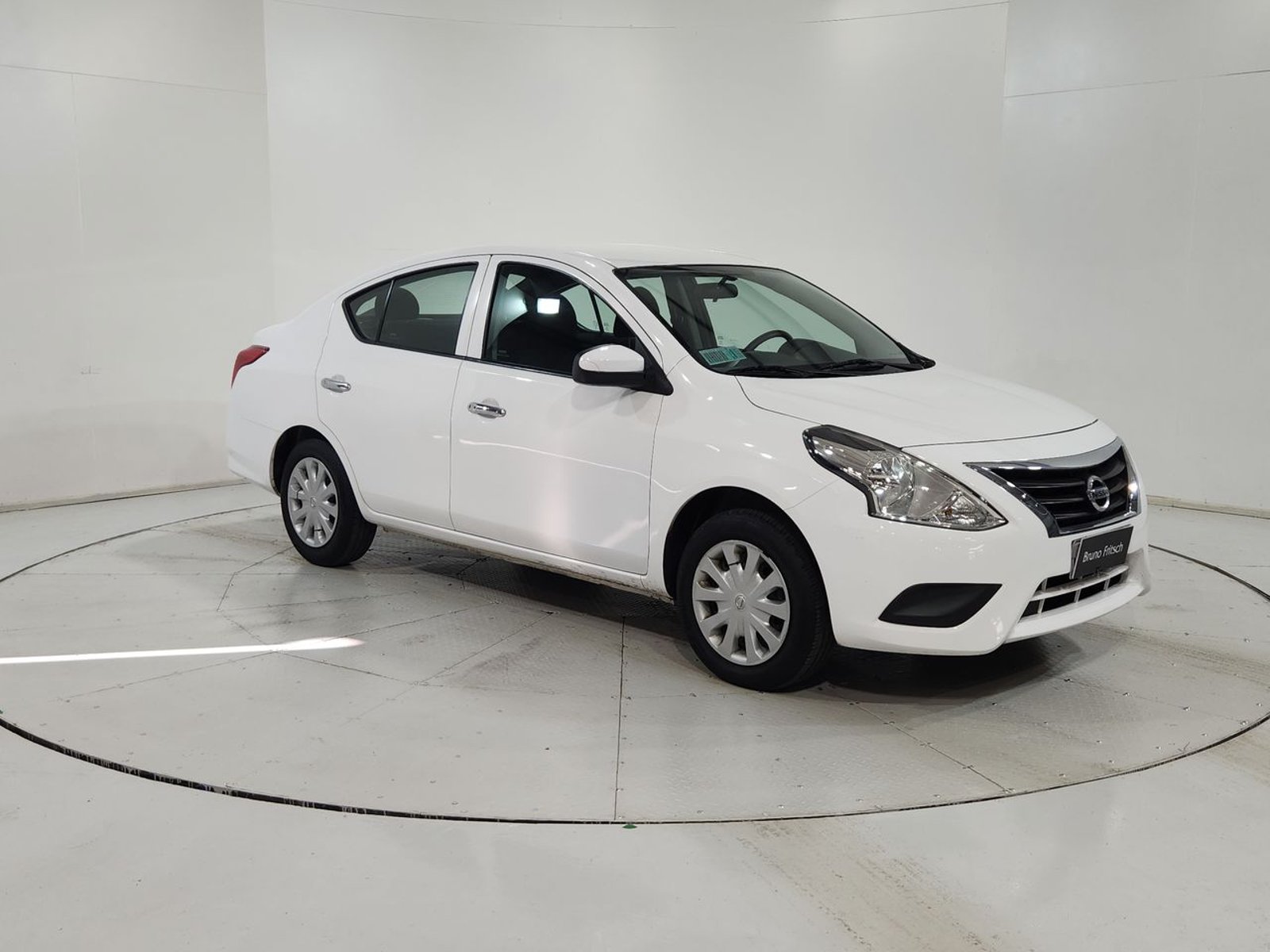 Nissan VERSA SENSE 1.6 2017 - Imagen 15 de 20
