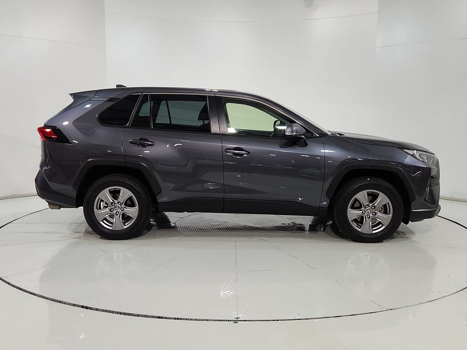 Toyota RAV4 4X2 2.0 AUT 2025 - Imagen 13 de 20