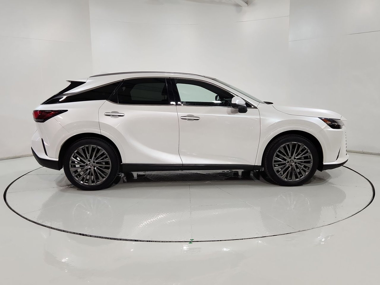 Lexus RX350H RX  350 4X4 2.5 AUT 2024 - Imagen 13 de 20