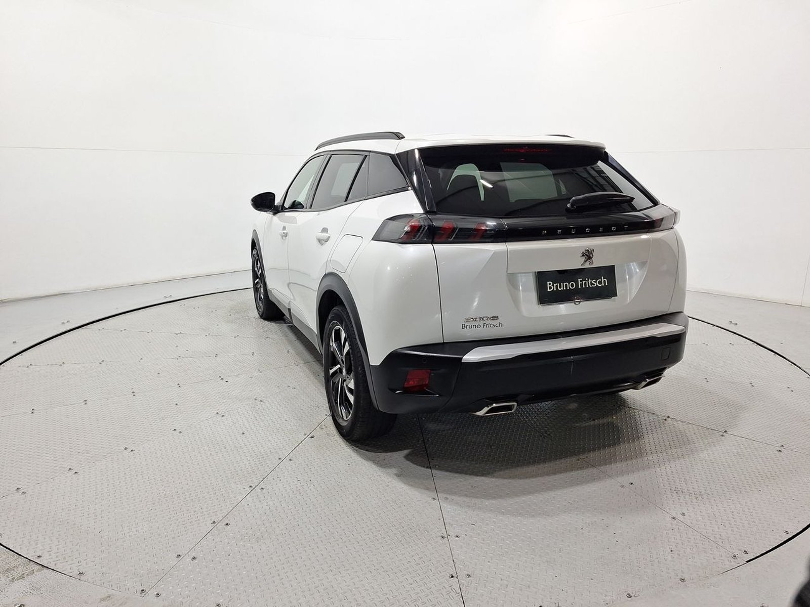 Peugeot 2008 PURETECH 130 EAT8 1.2 AUT 2021 - Imagen 6 de 20