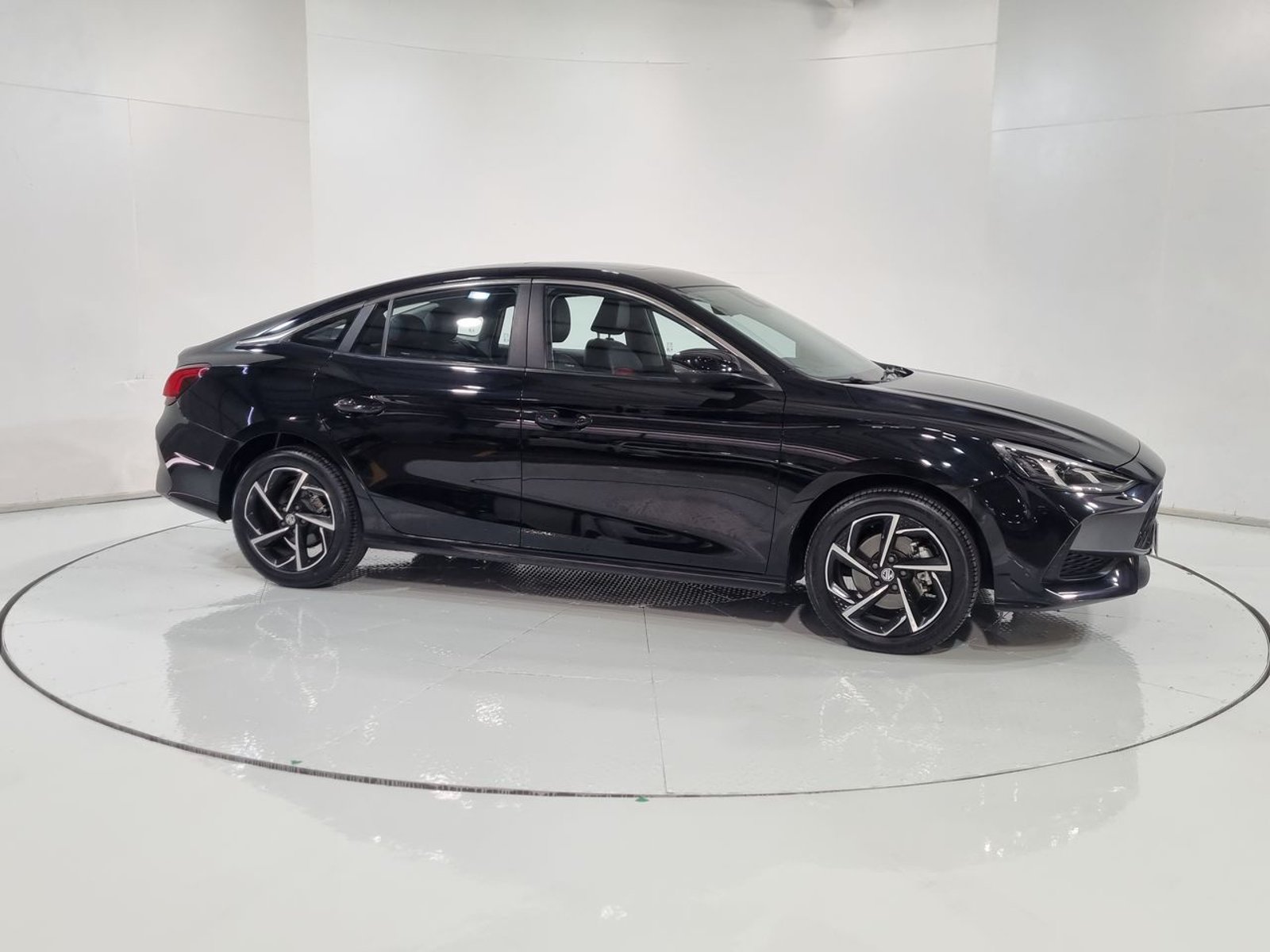 Mg GT MG GT 1.5T DCT DLX 2025 - Imagen 14 de 20