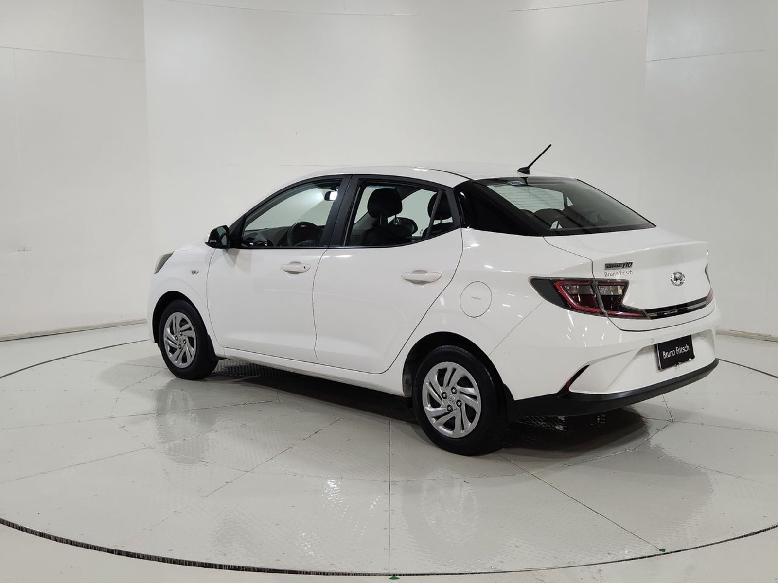 Hyundai GRAND I10 SDN 1.2 2023 - Imagen 7 de 20
