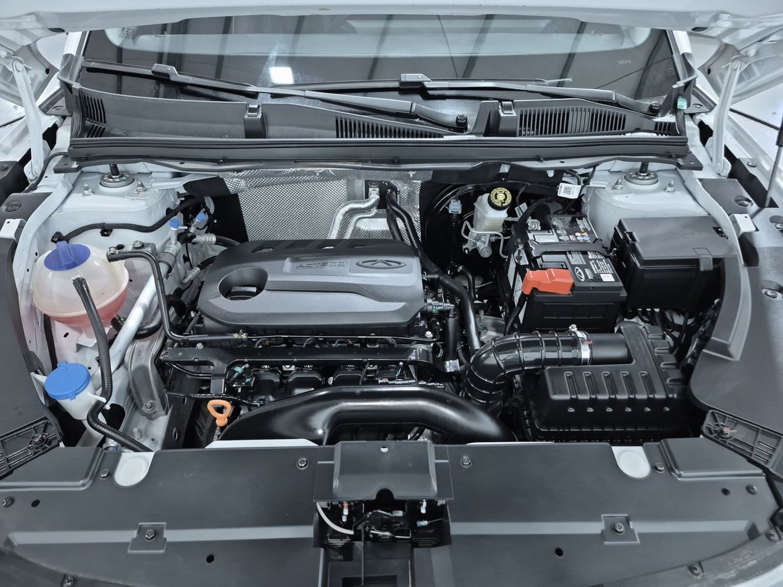 Omoda C5 4X2 1.5 AUT 2025 - Imagen 15 de 20