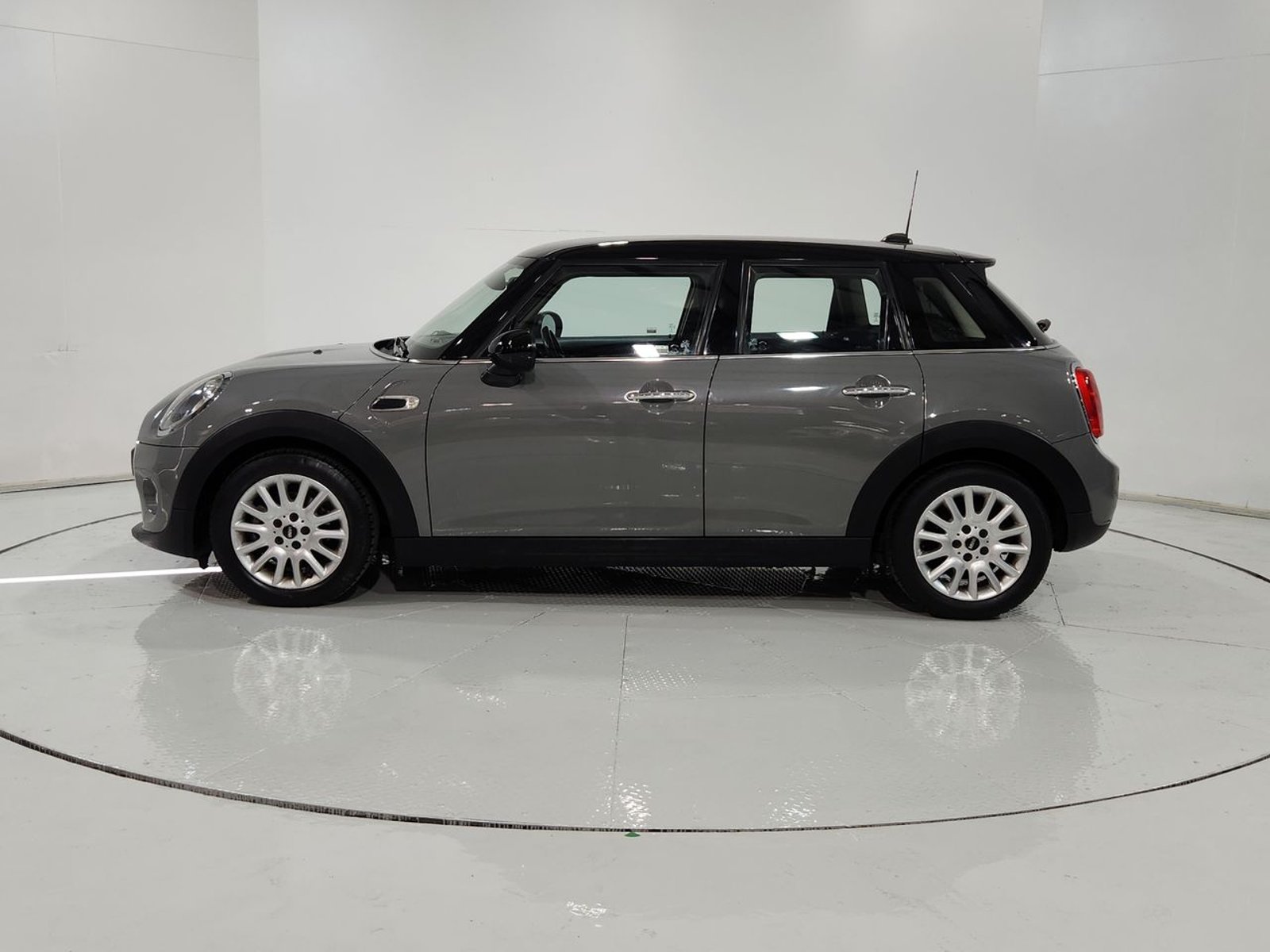 Mini COOPER F55 COOPER PEPPER HB 1.5 2016 - Imagen 5 de 20