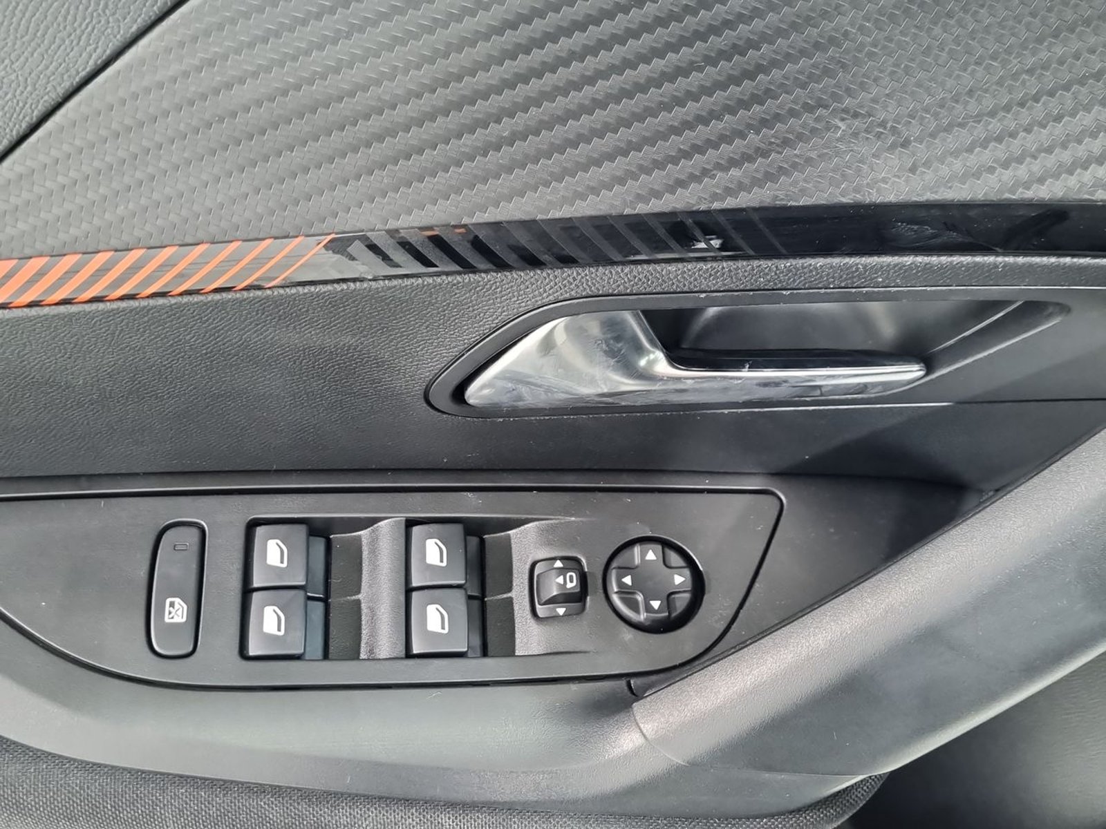 Peugeot 2008 PURETECH 130 1.2 2022 - Imagen 20 de 20