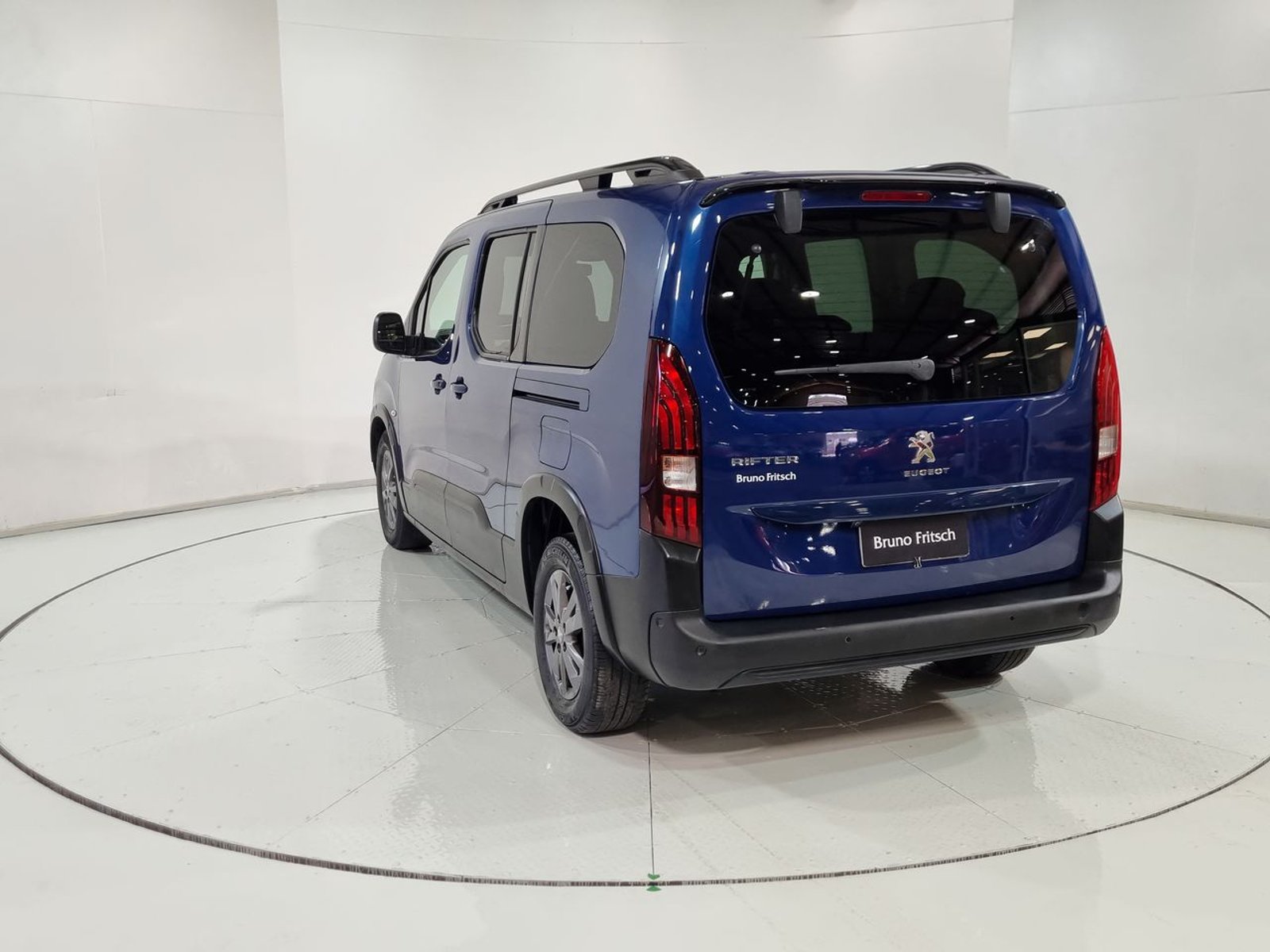 Peugeot RIFTER ALLURE BLUEHDI 1.5 AUT 2023 - Imagen 8 de 20