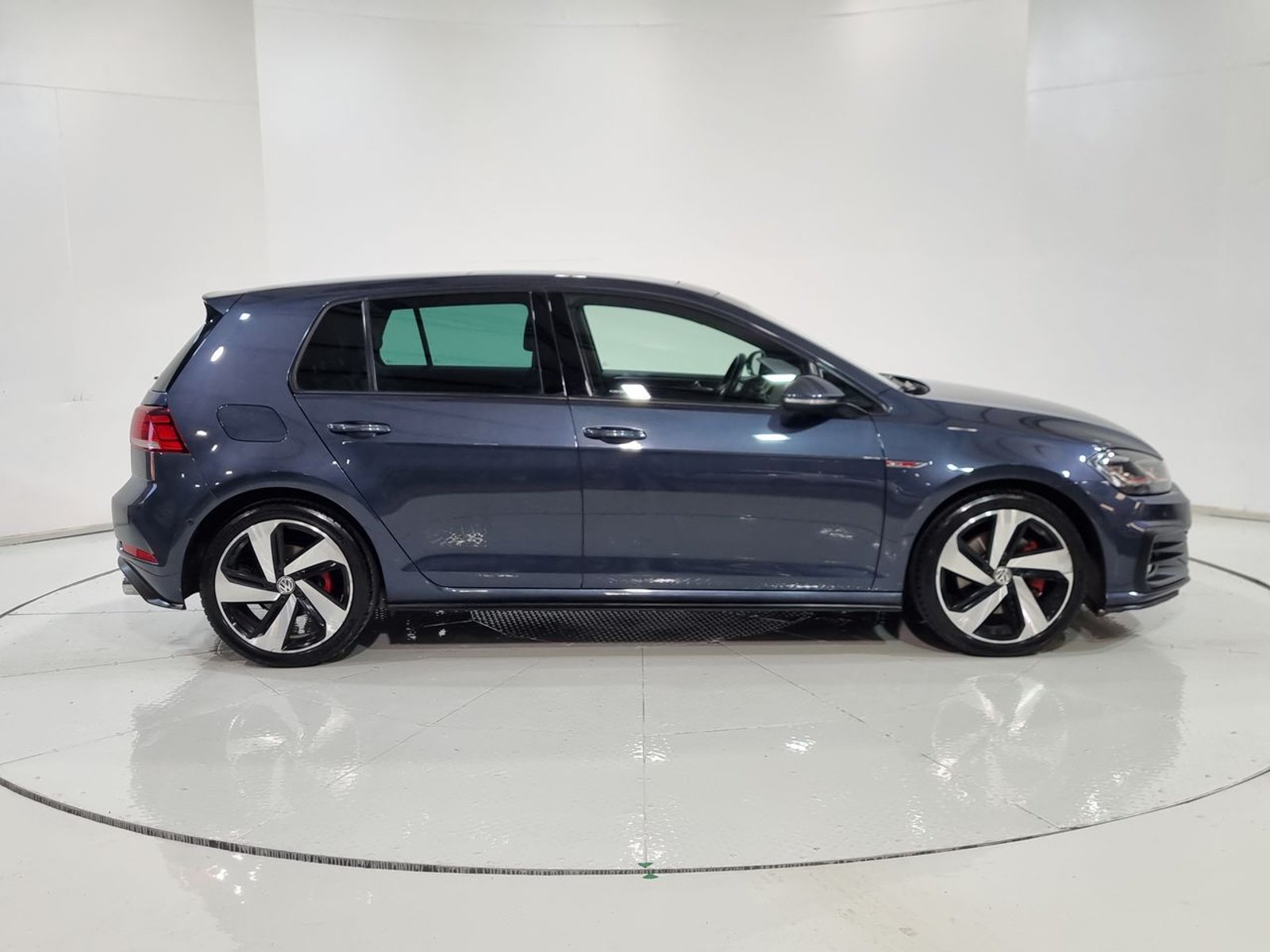 Volkswagen GOLF GTI 2.0 AUT 2018 - Imagen 13 de 20