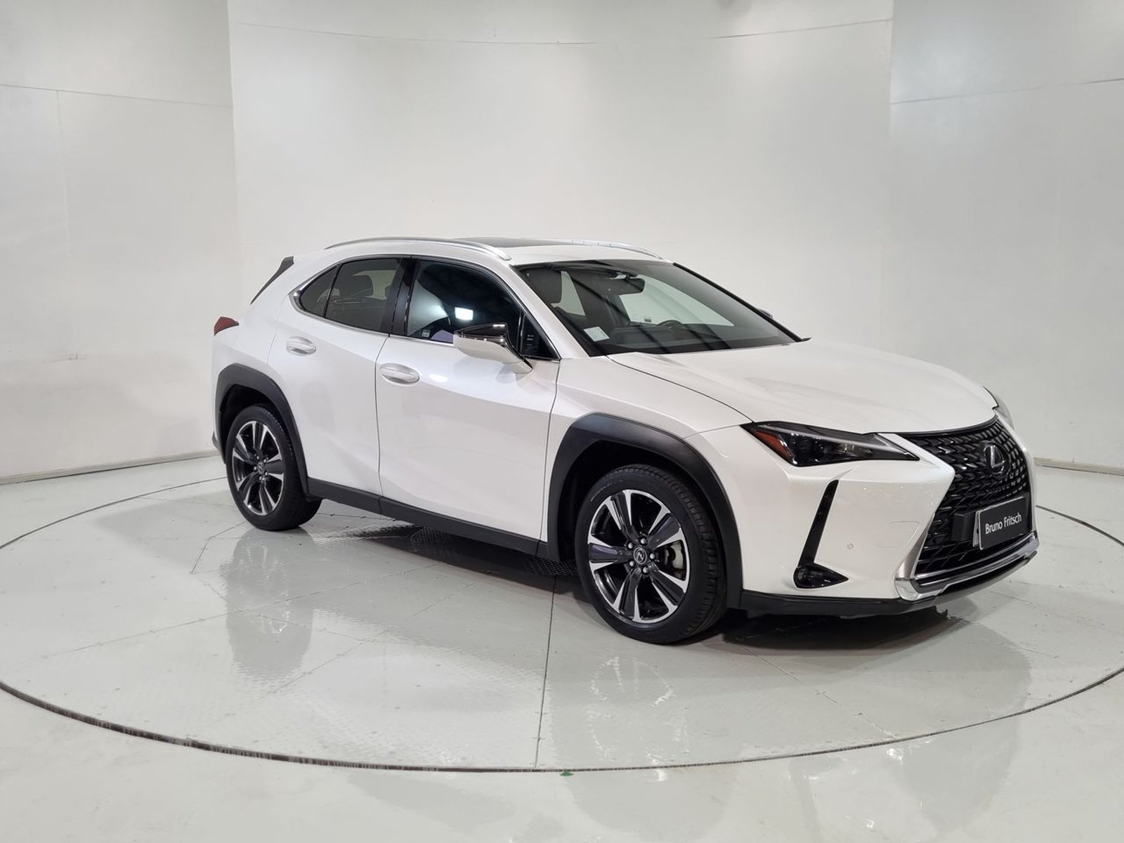 Lexus UX250H 2.0 AUT 2023 - Imagen 15 de 20