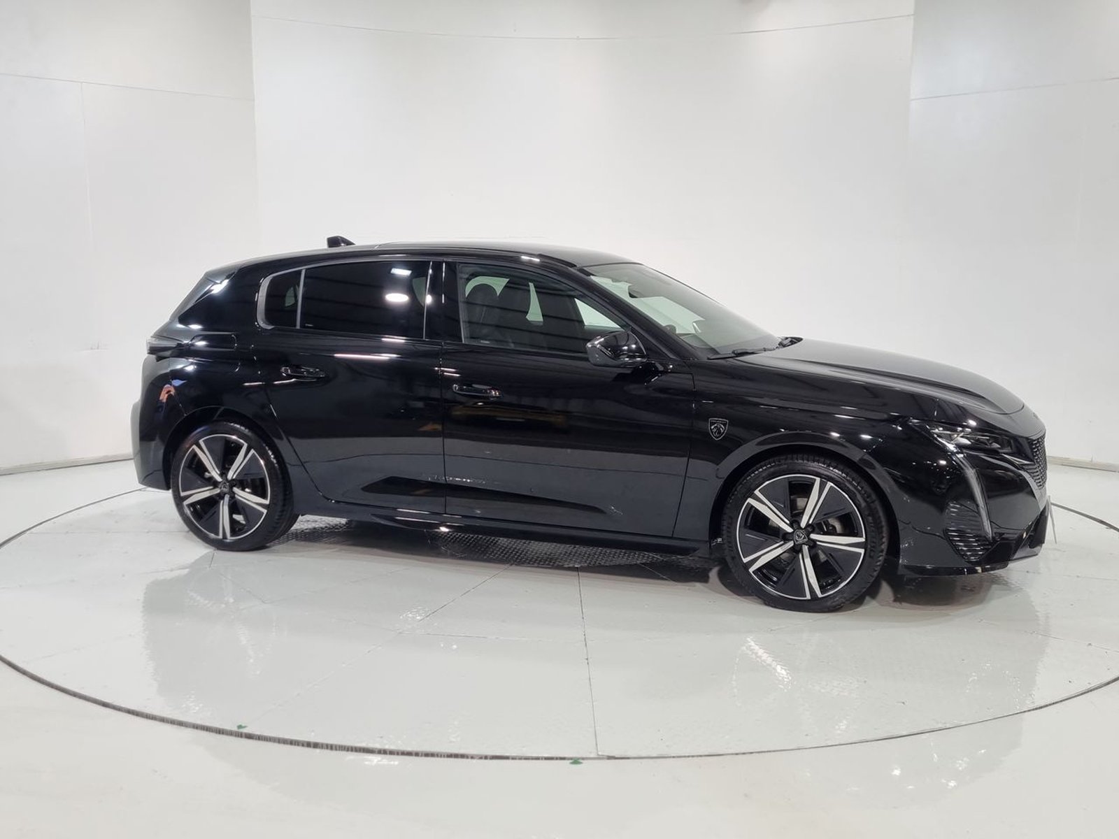 Peugeot 308 PURETECH 1.2 AUT 2025 - Imagen 14 de 20
