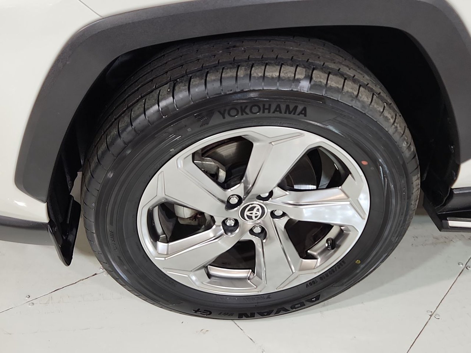 Toyota RAV4 XLE 2.5 AUT 2020 - Imagen 18 de 20