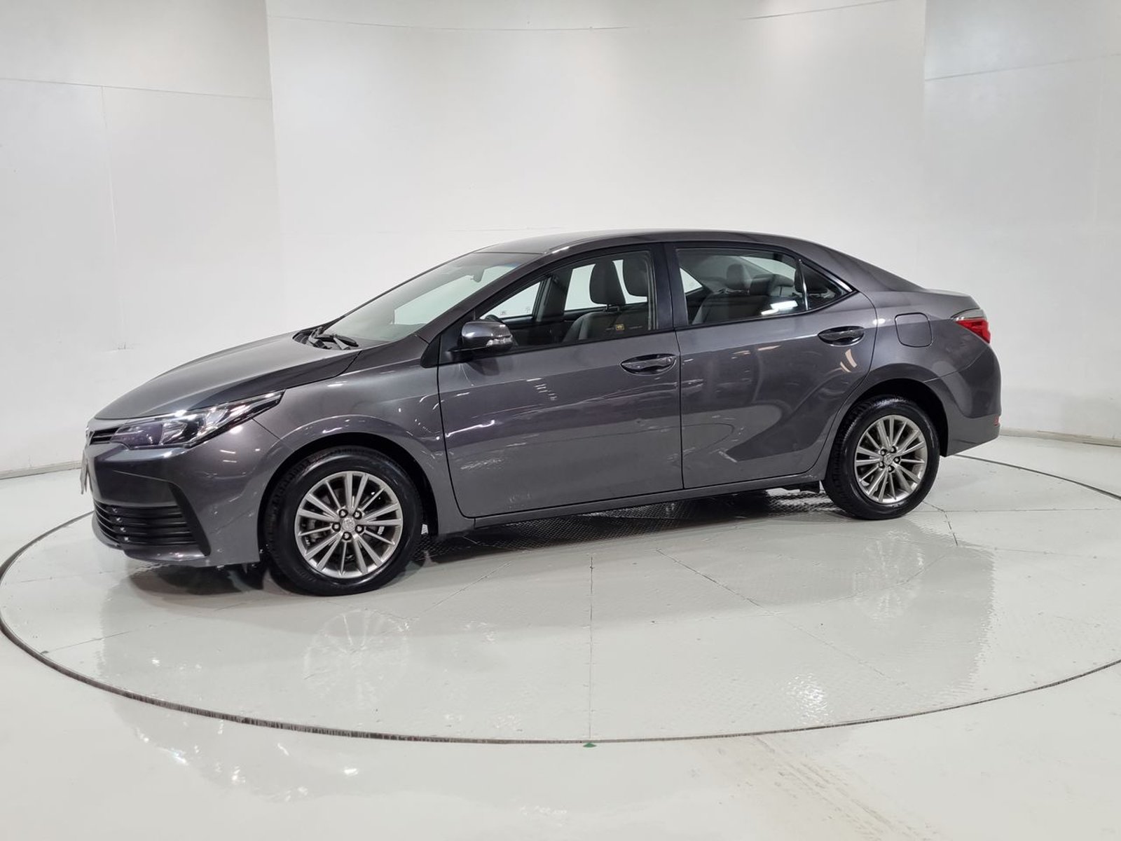 Toyota COROLLA XLI 1.8 AUT 2018 - Imagen 4 de 20
