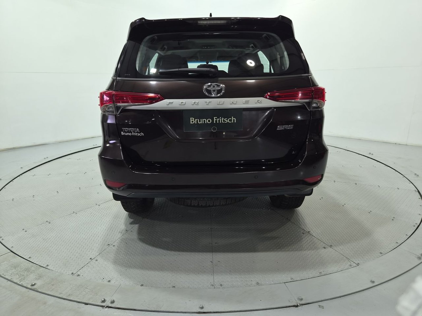 Toyota FORTUNER 2.7 AUT 2018 - Imagen 7 de 20