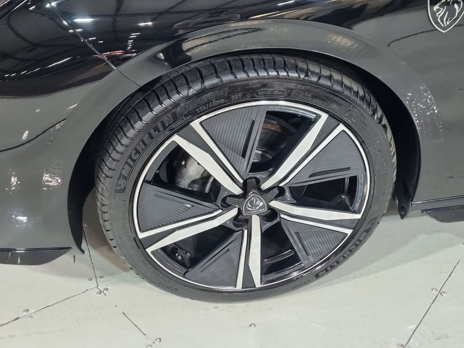 Peugeot 308 PURETECH 1.2 AUT 2025 - Imagen 18 de 20