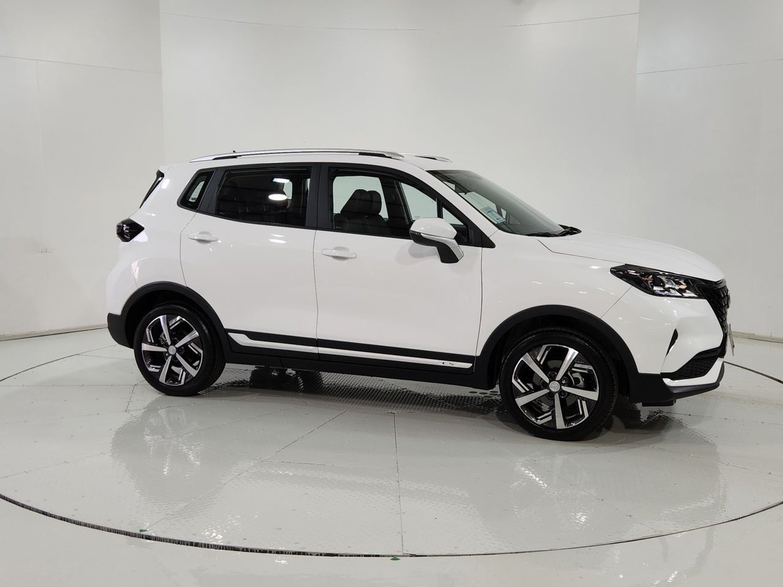 Changan CS15 NEW CS15 1.5 MT 2026 - Imagen 14 de 20