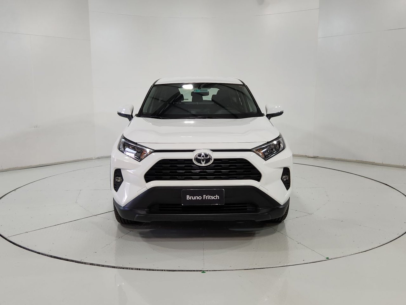 Toyota RAV4 4X2 2.0 AUT 2024 - Imagen 17 de 20