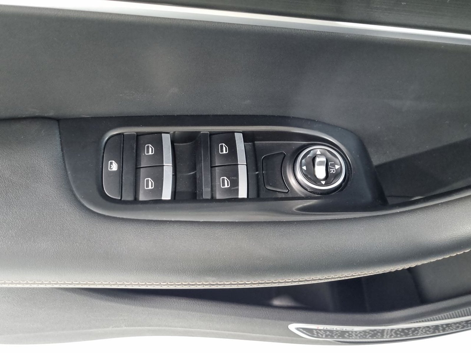 Chery TIGGO 8 1.5 2021 - Imagen 20 de 20