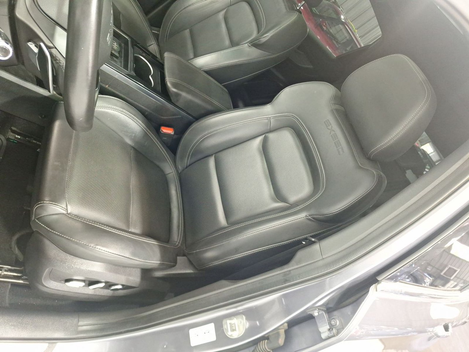Exeed LX UNLIMITED 1.5 AUT 2023 - Imagen 18 de 20