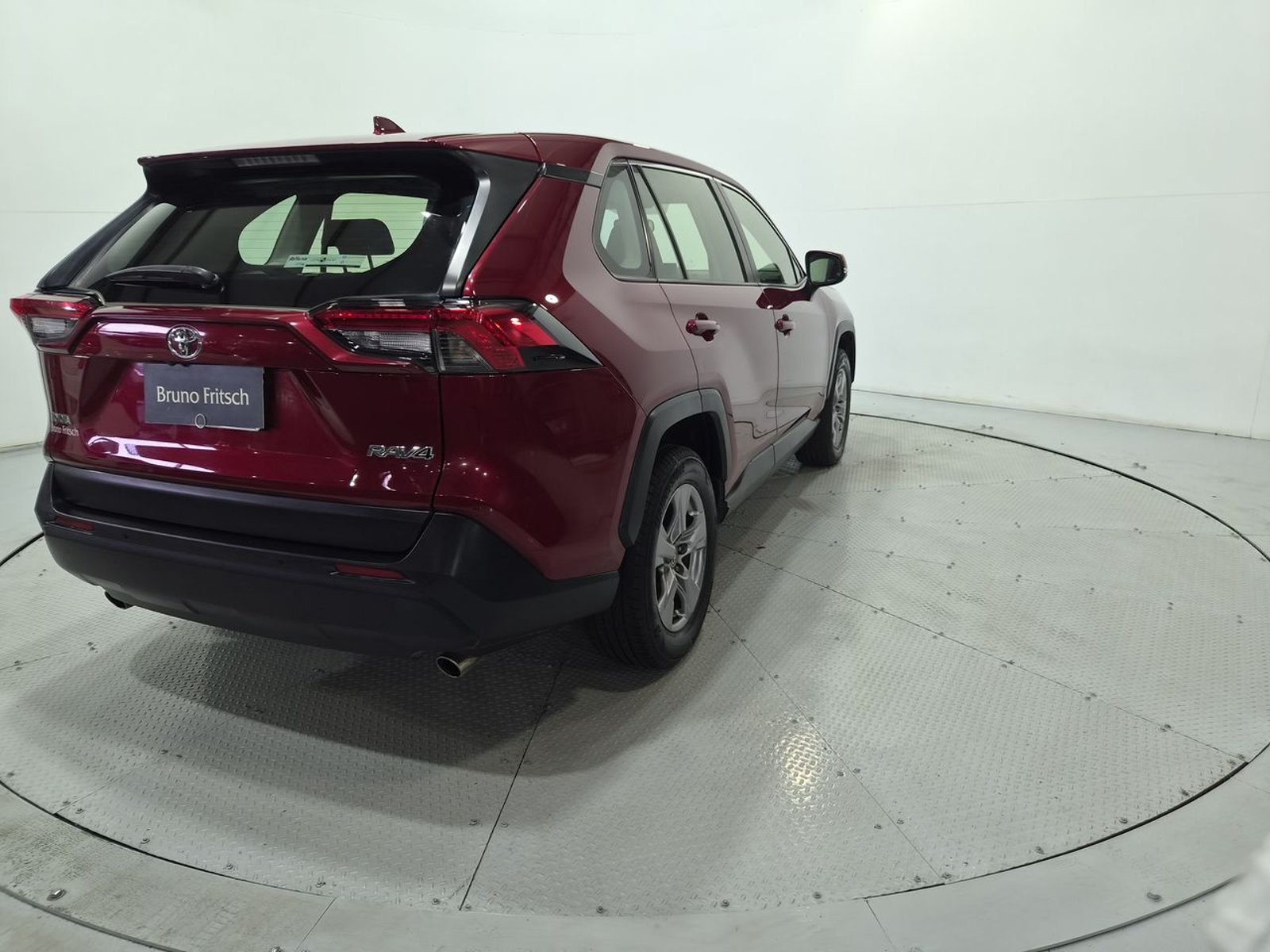 Toyota RAV4 4X2 2.0 AUT 2023 - Imagen 8 de 20