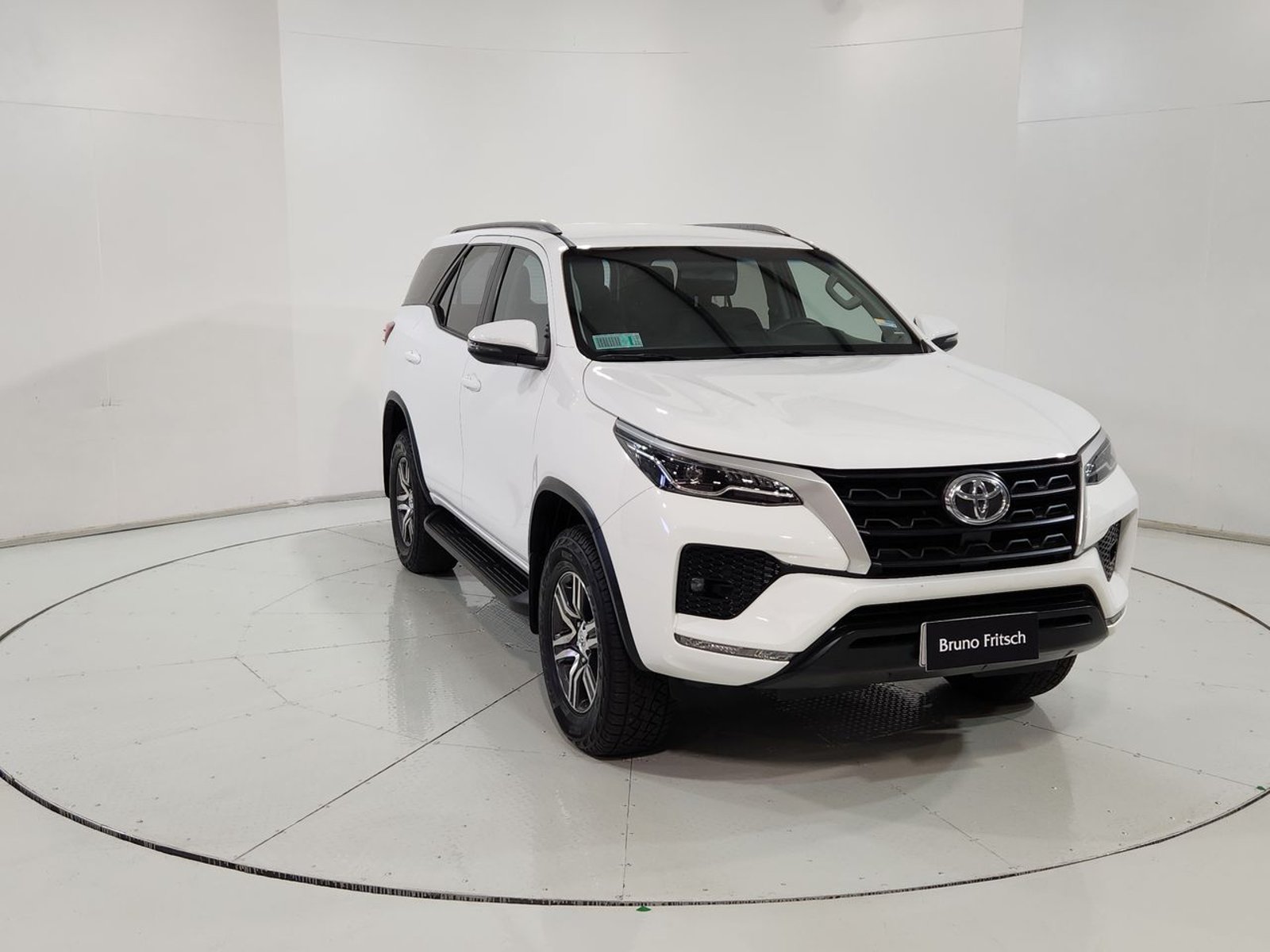 Toyota FORTUNER 2.7 2022 - Imagen 16 de 20