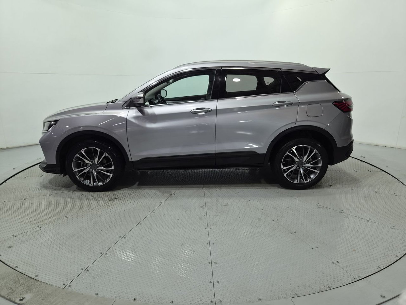 Geely COOLRAY 1.5 AUT 2023 - Imagen 4 de 20