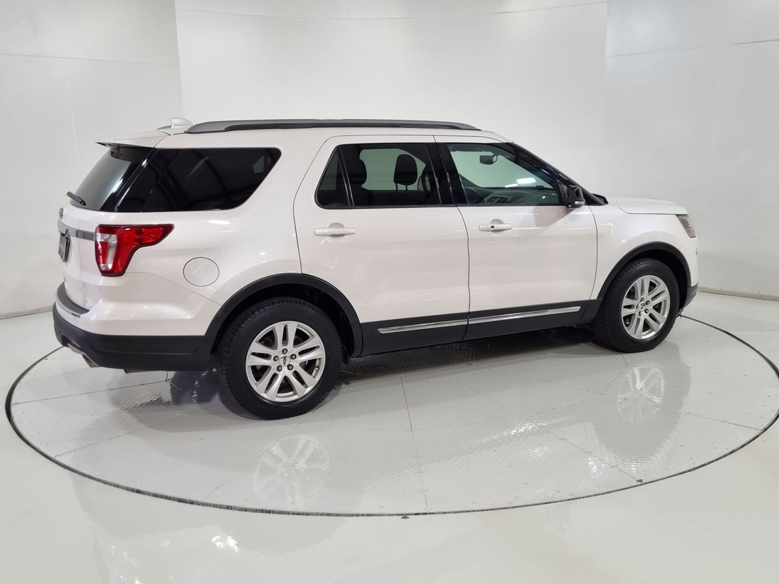 Ford EXPLORER XLT 3.5 AUT 2018 - Imagen 12 de 20