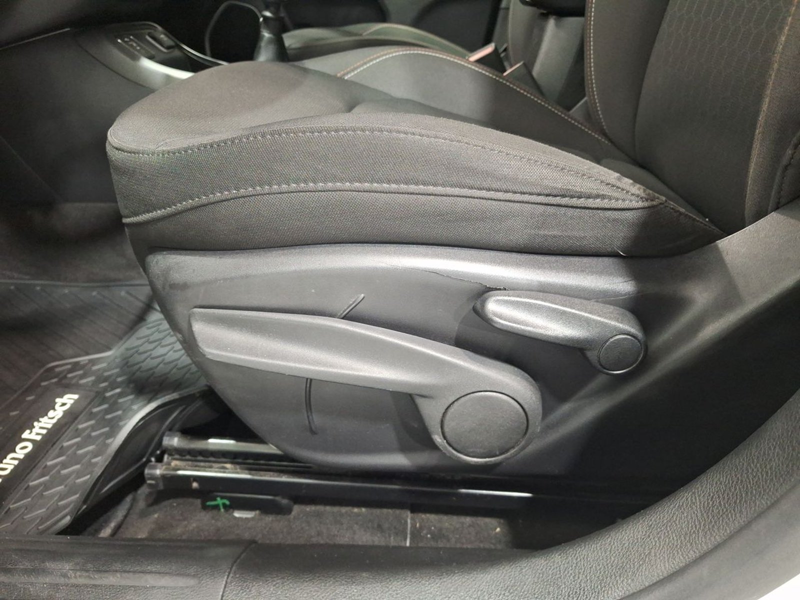 Jeep COMPASS SPORT 2.4 2019 - Imagen 17 de 20